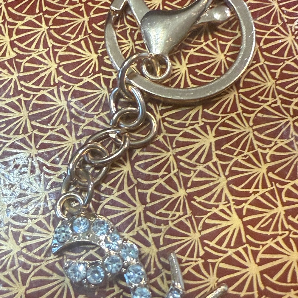 NWOT Pink Crystal Crab Keychain - Picture 3 of 6